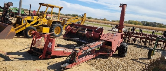 C-IH 8750 CHOPPER W/ HAY & CORN HEAD