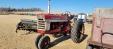 FARMALL 560 TRACTOR, GAS, NF, FAST HITCH