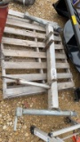 TRACTOR SPLITTING STAND