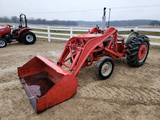 Ford 841 Loader Tractor