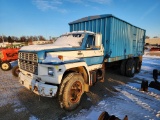 1980 Ford F800 Grain Truck