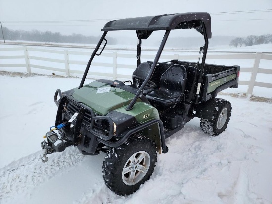 John Deere 825i DOHC Gator