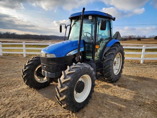2000 New Holland TD95D Tractor
