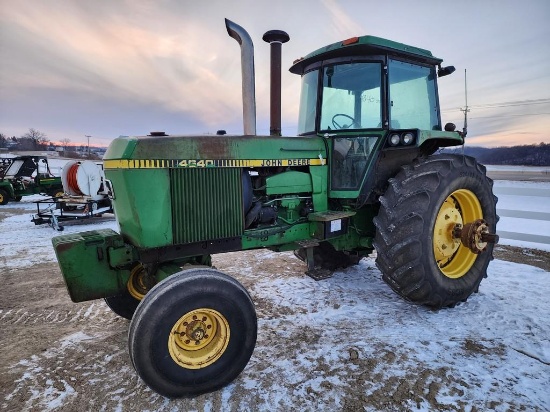 John Deere 4640 Tractor