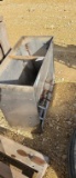 UNIVERSAL STAINLESS STEEL HOG FEEDER