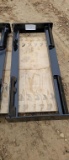 SKID STEER MOUNTING FRAME