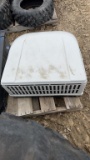 CAMPER/TRAILER ROOF AIR CONDITIONER