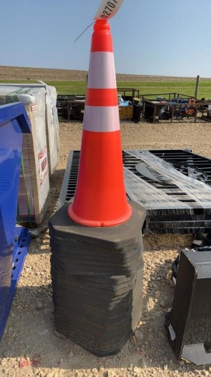 NEW PVC 28" SAFETY TRAFFIC CONES