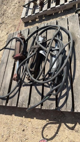(3) BIG HYDRAULIC CYLINDERS