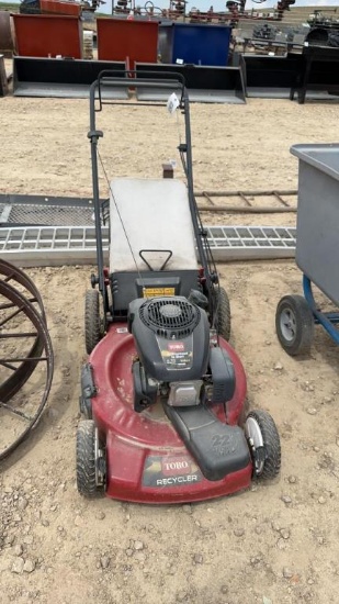 TORO 22" PUSH LAWN MOWER