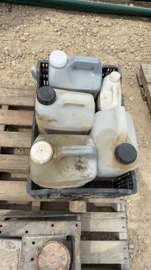 TUB OF MISCELLANEOUS  BOBCAT OIL