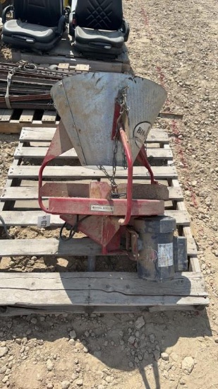 GRAIN SPREADER
