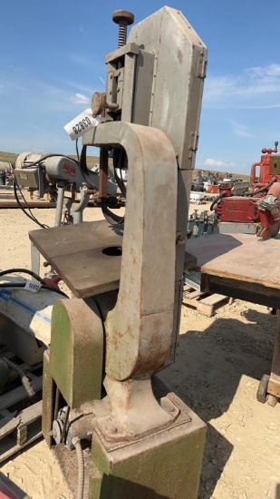 BAND SAW