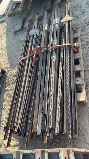 STEEL POSTS