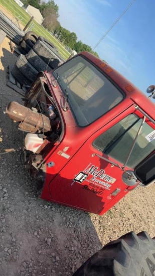 1980 INTERNATIONAL TRUCK CAB