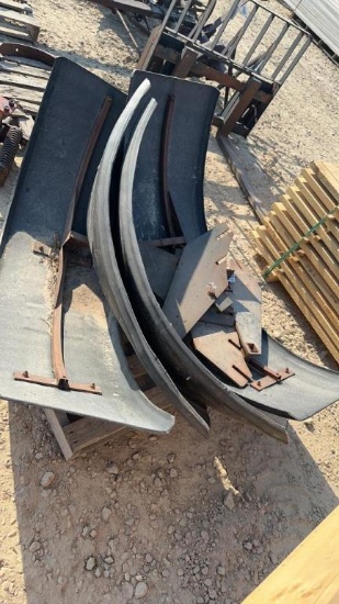 BRENT WAGON FENDERS WITH BRACKETS - GROUP OF 4