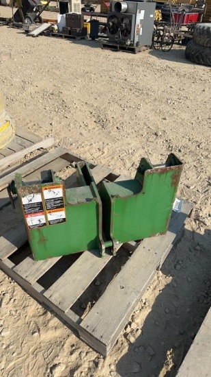 GREEN LOADER BRACKET