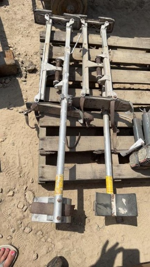 PAIR STILTS