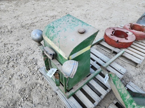 JOHN DEERE FRONT FUEL TANK