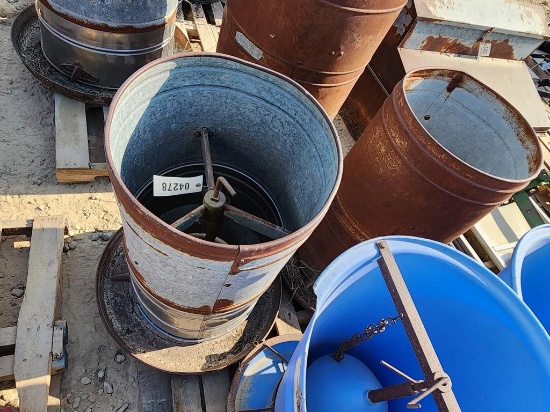SMALL CIRCULAR HOG FEEDERS