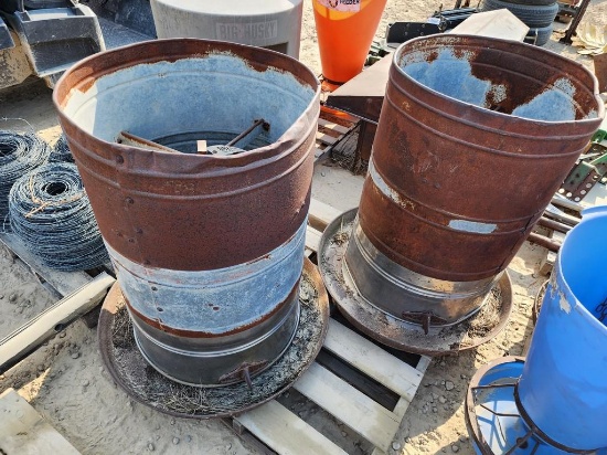 BIG CIRCULAR HOG FEEDERS