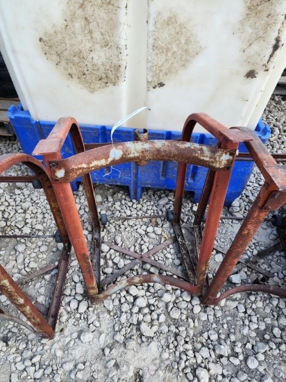 HORIZONTAL BARREL STANDS