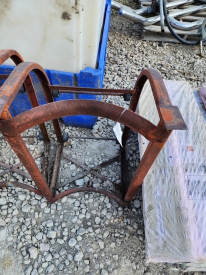 HORIZONTAL BARREL STANDS