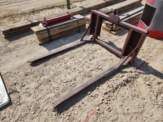 SKID LOADER BALE FORK