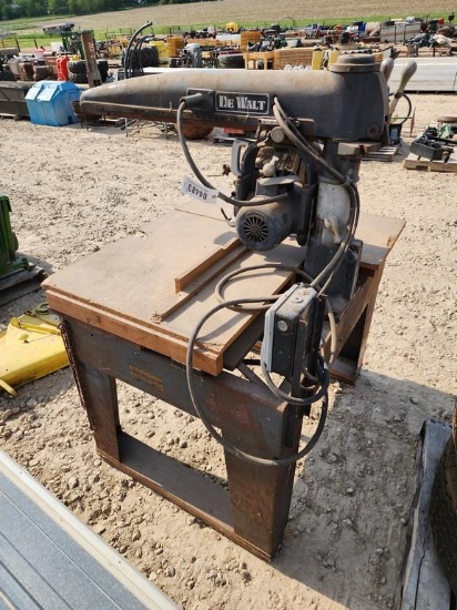 RADIAL ARM SAW