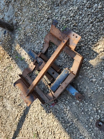 DMI TRUCK HITCH