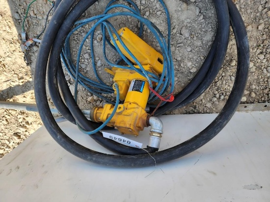 FUEL PUMP 12 VOLT WITH HOSE AND NOZZLE