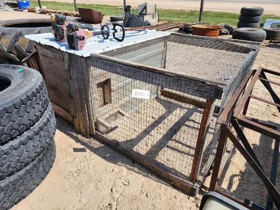 CHICKEN CAGE WITH FEEDER AND WATERER