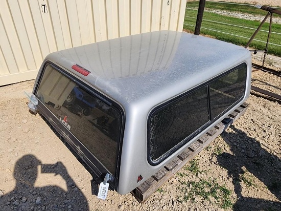 LEER TOPPER OFF 2005 CHEVY SHORT BOX