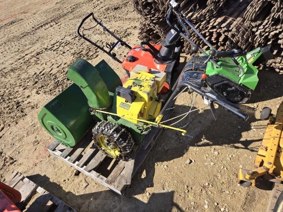 JOHN DEERE 1032 SNOW BLOWER