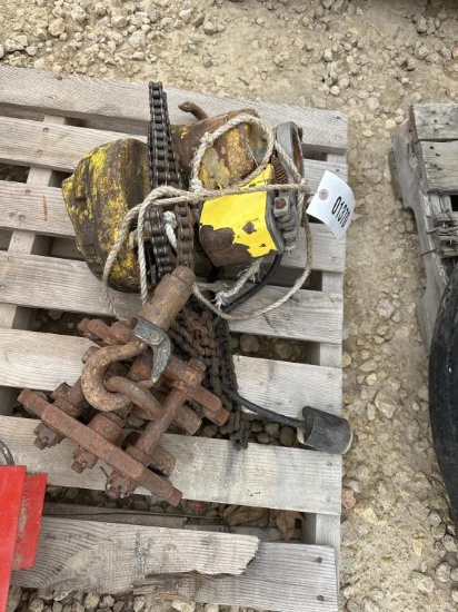 OVERHEAD ELECTRIC CHAIN HOIST