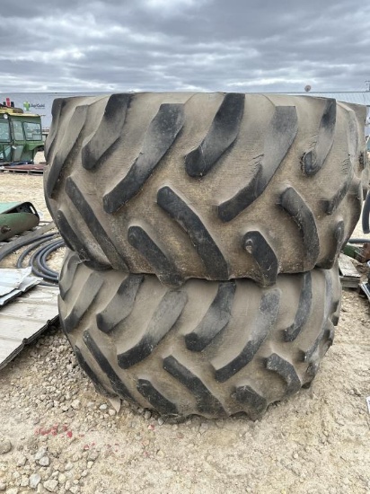 30.5 X 32 TIRES