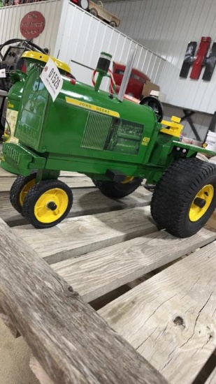 JOHN DEERE 4020 TRACTOR MAILBOX