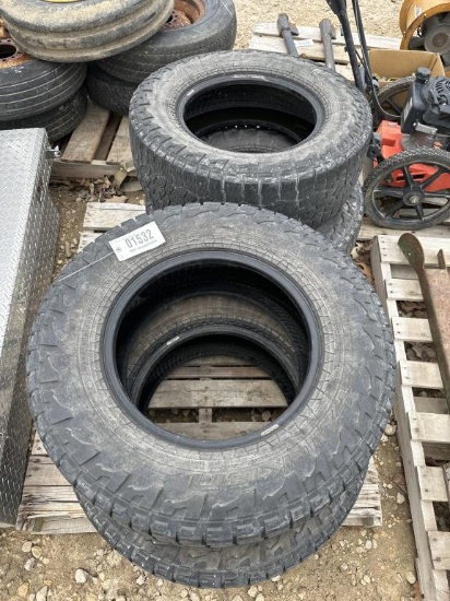(4) 255/70R17 TRUCK TIRES