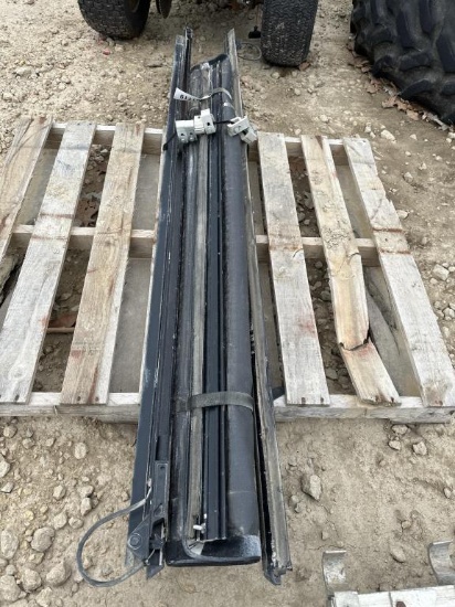 TONNEAU COVER