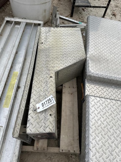 ALUMINUM TOOL BOX
