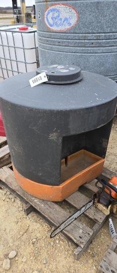 POLY HOG DRINK TANK