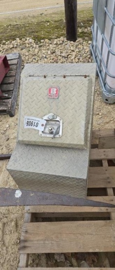 SMALL SEMI TOOL BOX