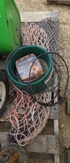 ELECRIC FENCER, HEATED PET BOWL & NETTING