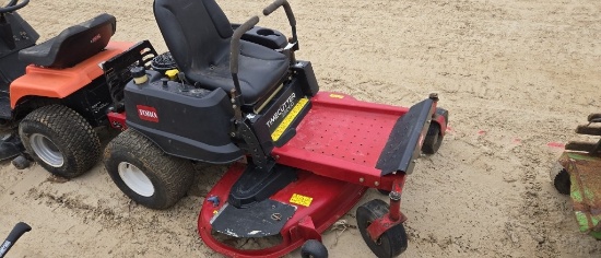 TORO ZERO TURN 2500D LAWN MOWER