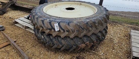 (2) 320/90R46 SPRAYER TIRES ON RIMS