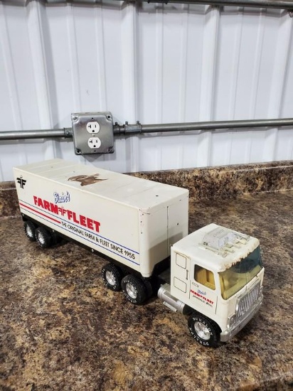 Farm & Fleet Toy Semi Tractor & Trailer