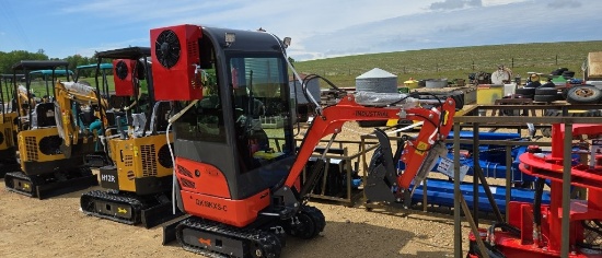AGT QK18RXS-C EXCAVATOR WITH KUBOTA DIESEL ENGINE