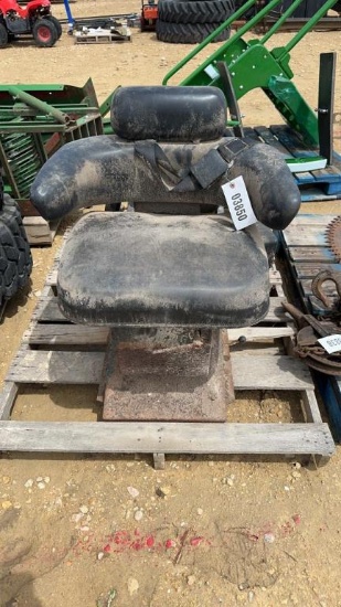 CASE 1370 SEAT