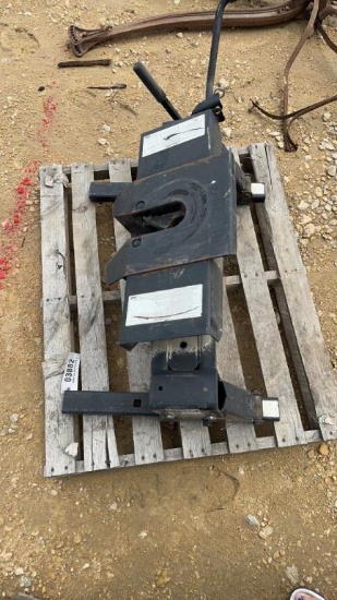 REESE 5TH WHEEL CAMPER HITCH