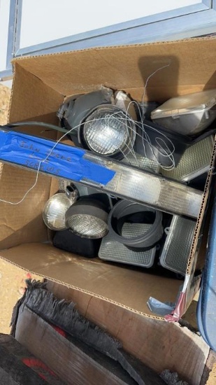 MISCELLANEOUS JOHN DEERE HALOGEN LIGHTS